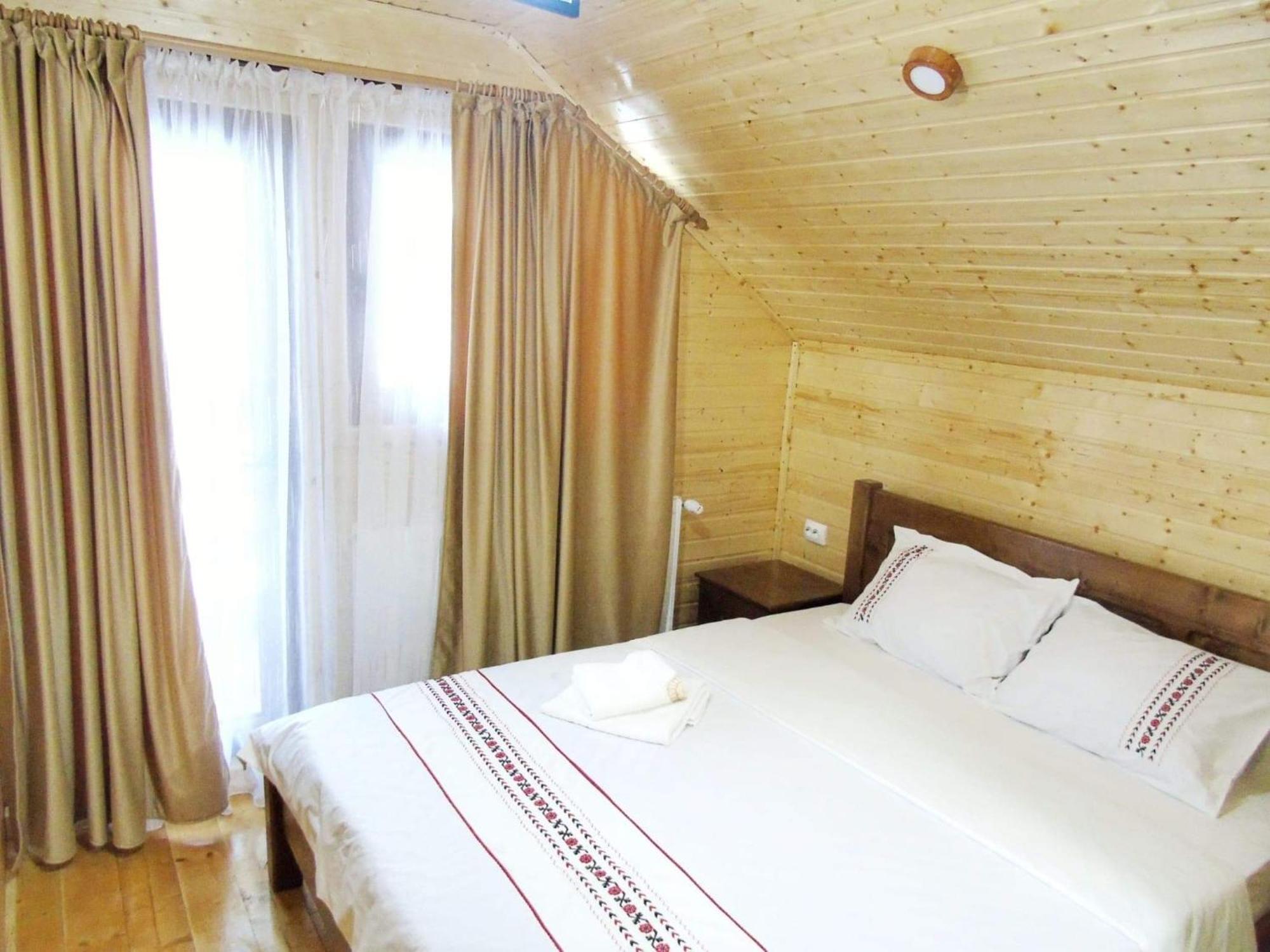 Cabana Dintre Munti Vidra  ภายนอก รูปภาพ