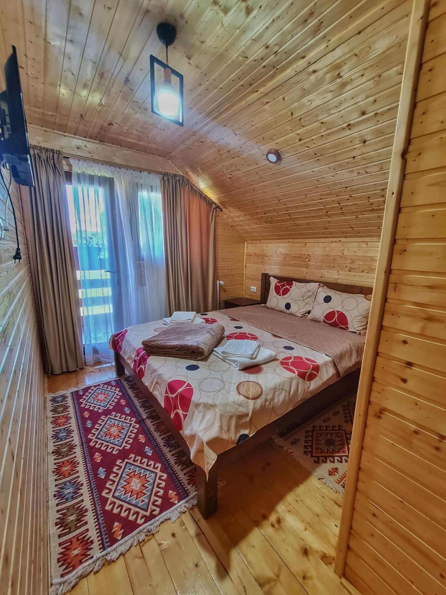 Cabana Dintre Munti Vidra  ภายนอก รูปภาพ